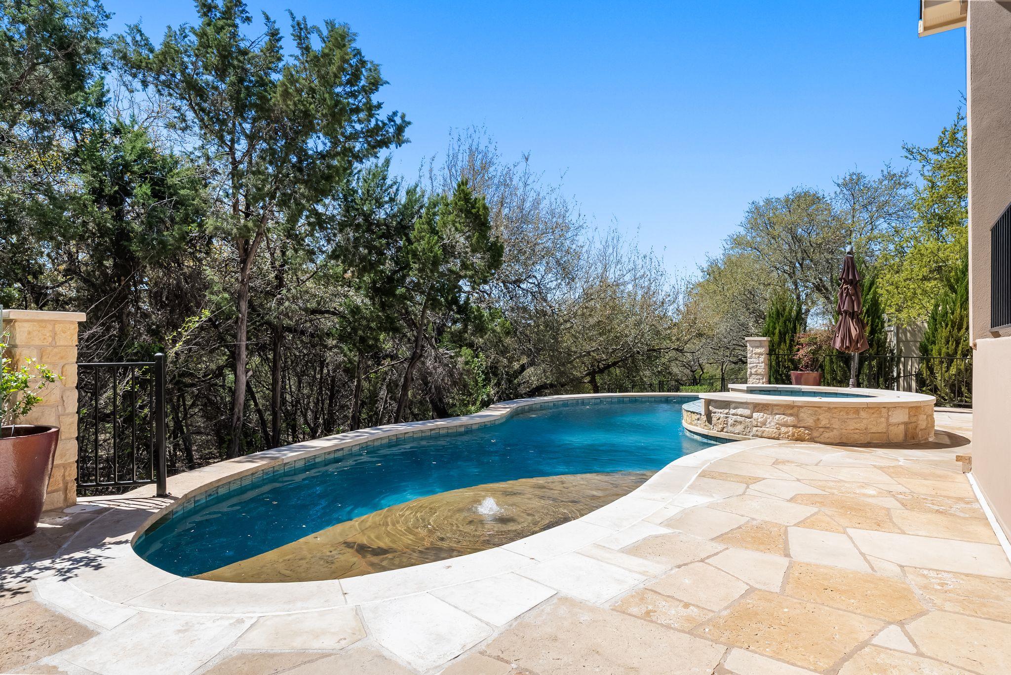 4809 Taurus Walk Austin TX 78738
