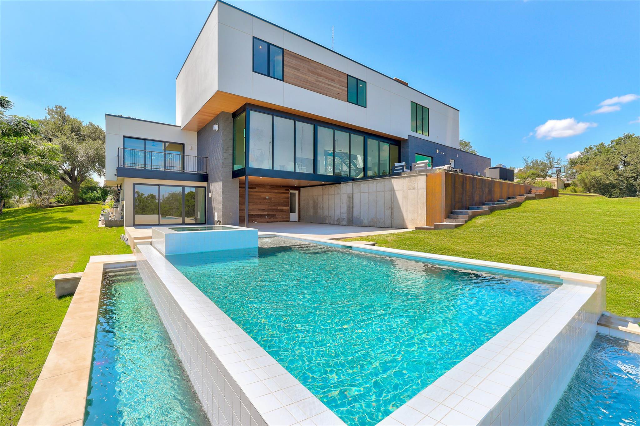 2404 Camino Alto Road West Lake Hills TX 78746