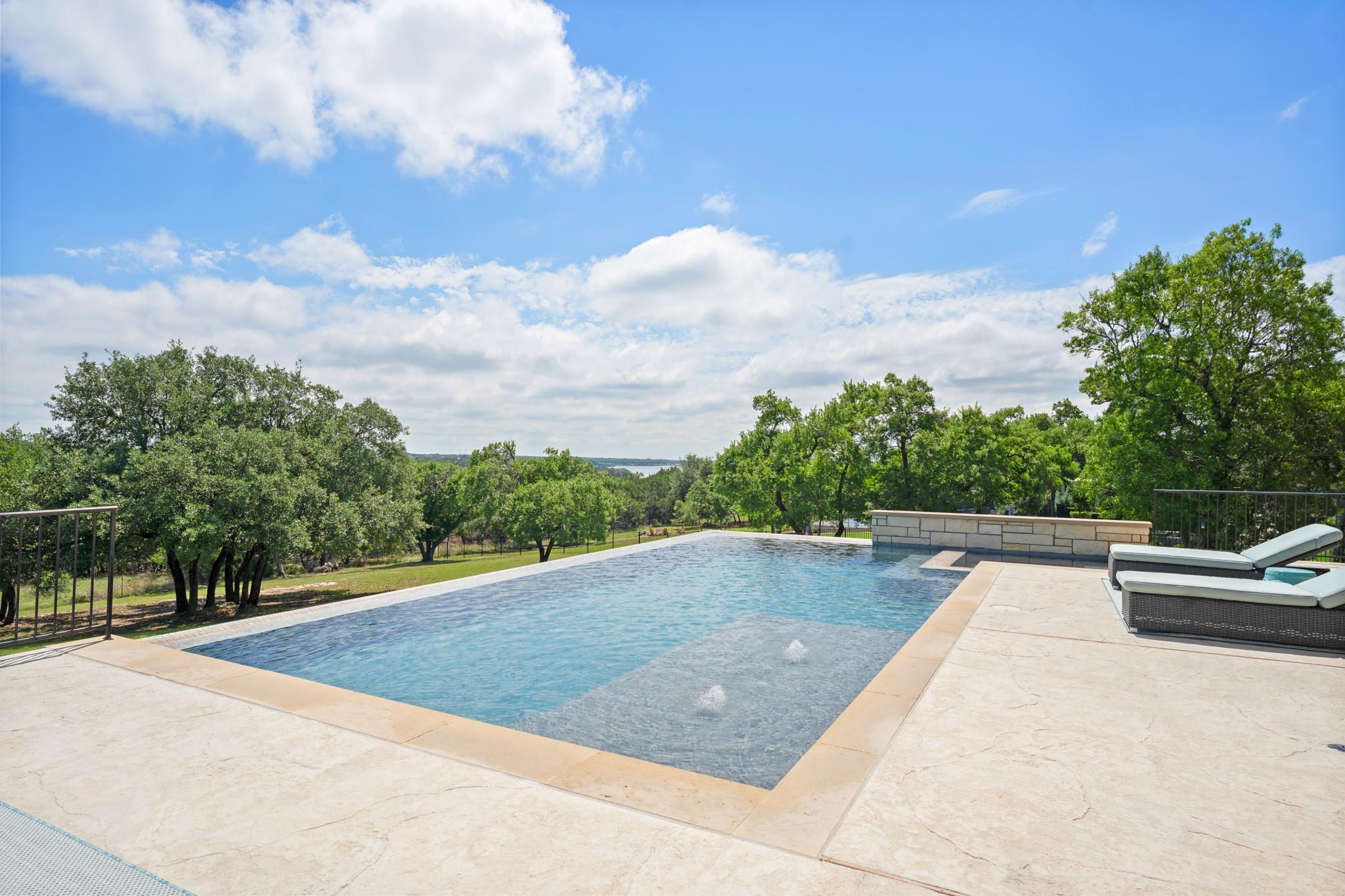 1021 Lower Peninsula Loop Georgetown TX 78633