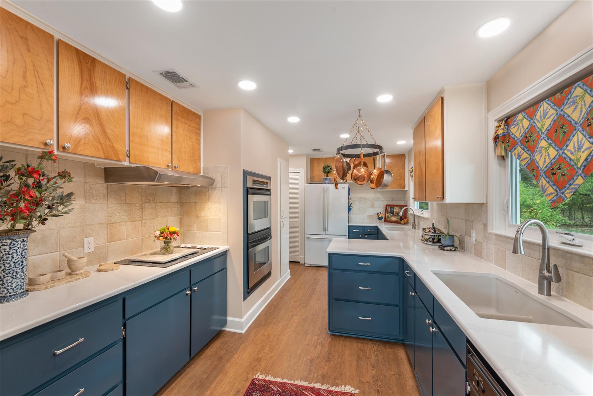 5504 Lands End Street Austin TX 78734