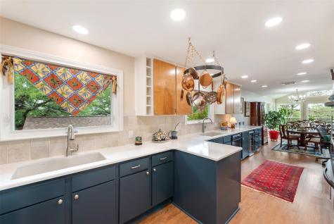 5504 Lands End Street Austin TX 78734