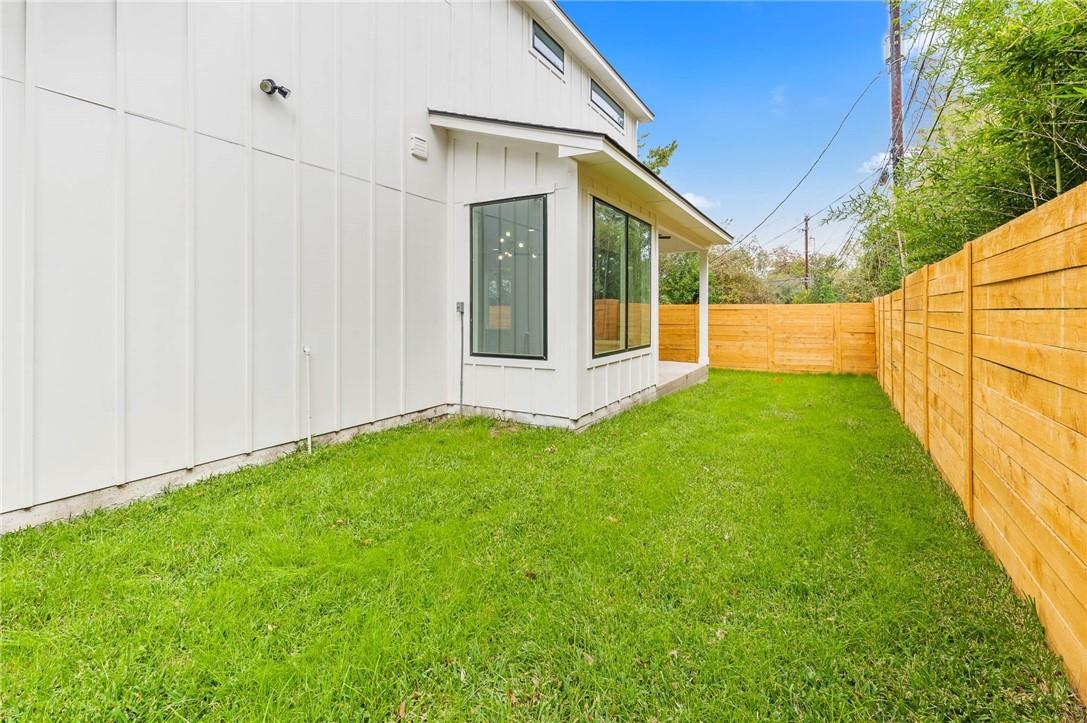 3321 Hemlock Avenue Austin TX 78722
