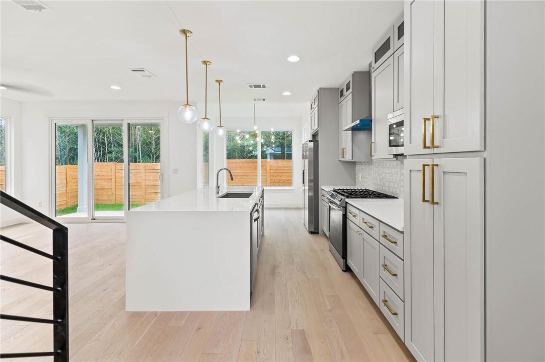 3321 Hemlock Avenue Austin TX 78722