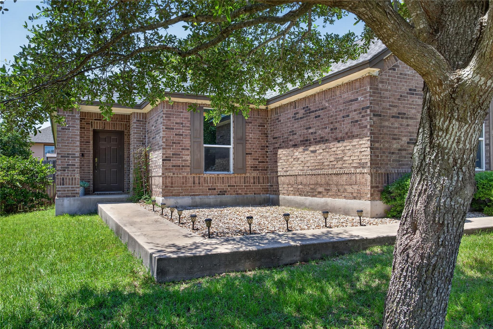 1005 Lonesome Lilly Way Pflugerville TX 78660