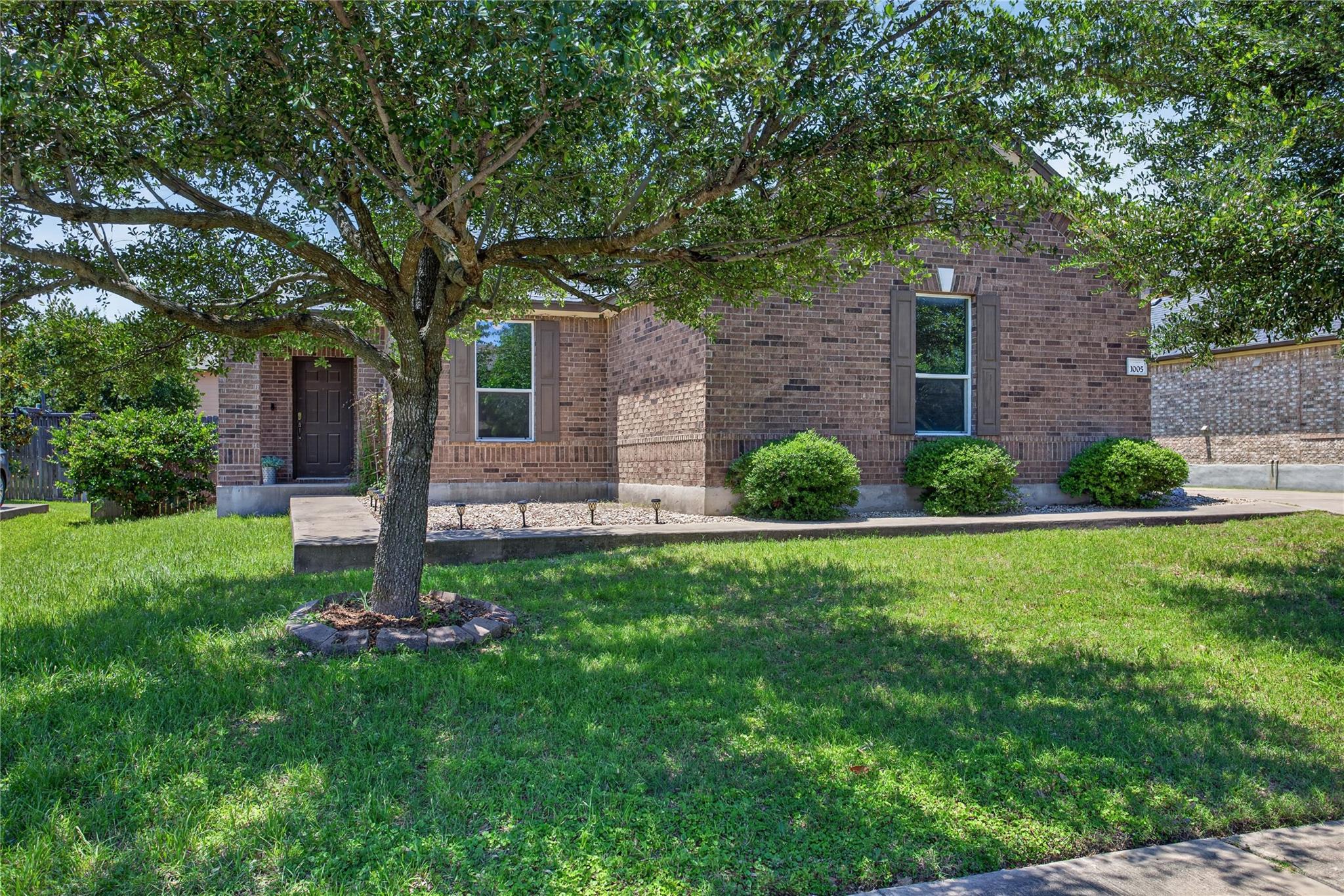1005 Lonesome Lilly Way Pflugerville TX 78660