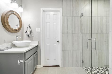 10601 Showboat Cove Austin TX 78730