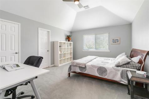 10601 Showboat Cove Austin TX 78730