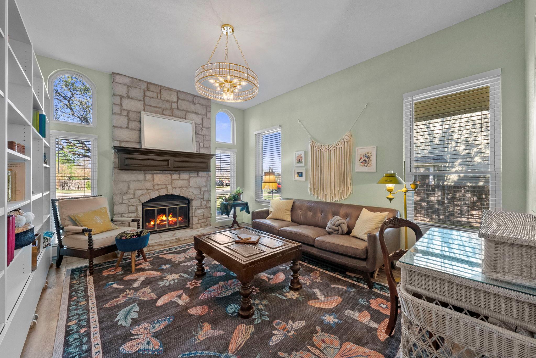 8102 Flashpan Cove Austin TX 78729