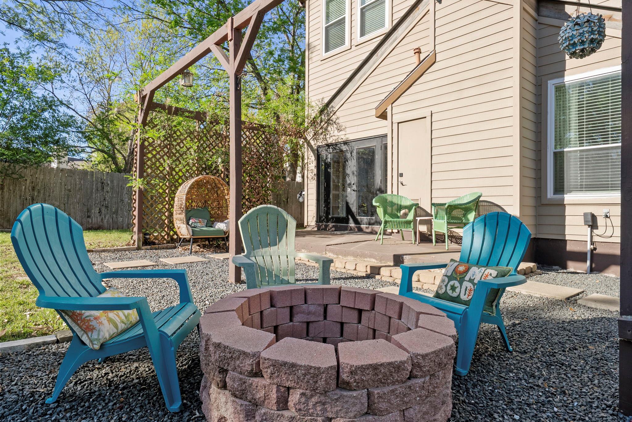 8102 Flashpan Cove Austin TX 78729