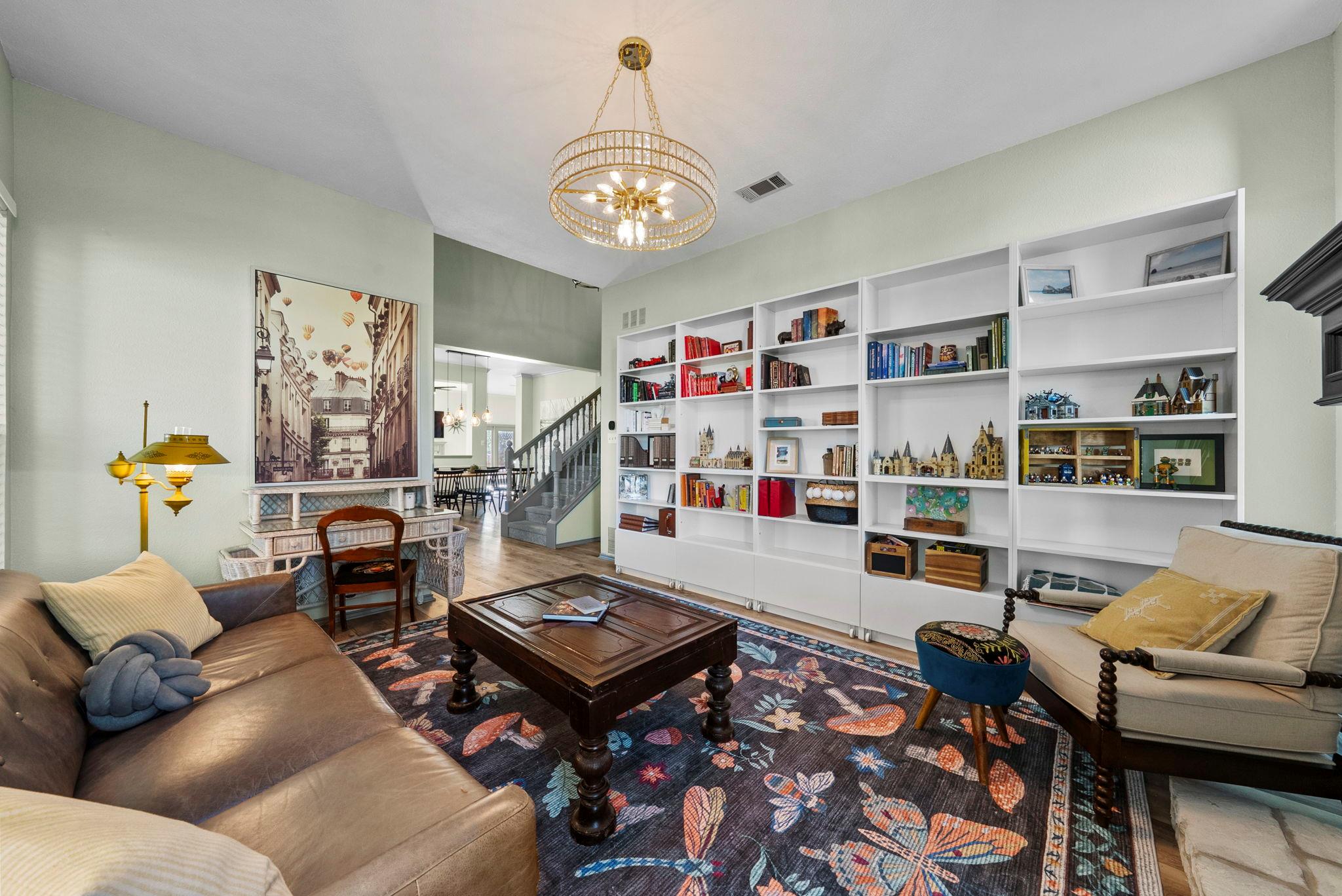 8102 Flashpan Cove Austin TX 78729
