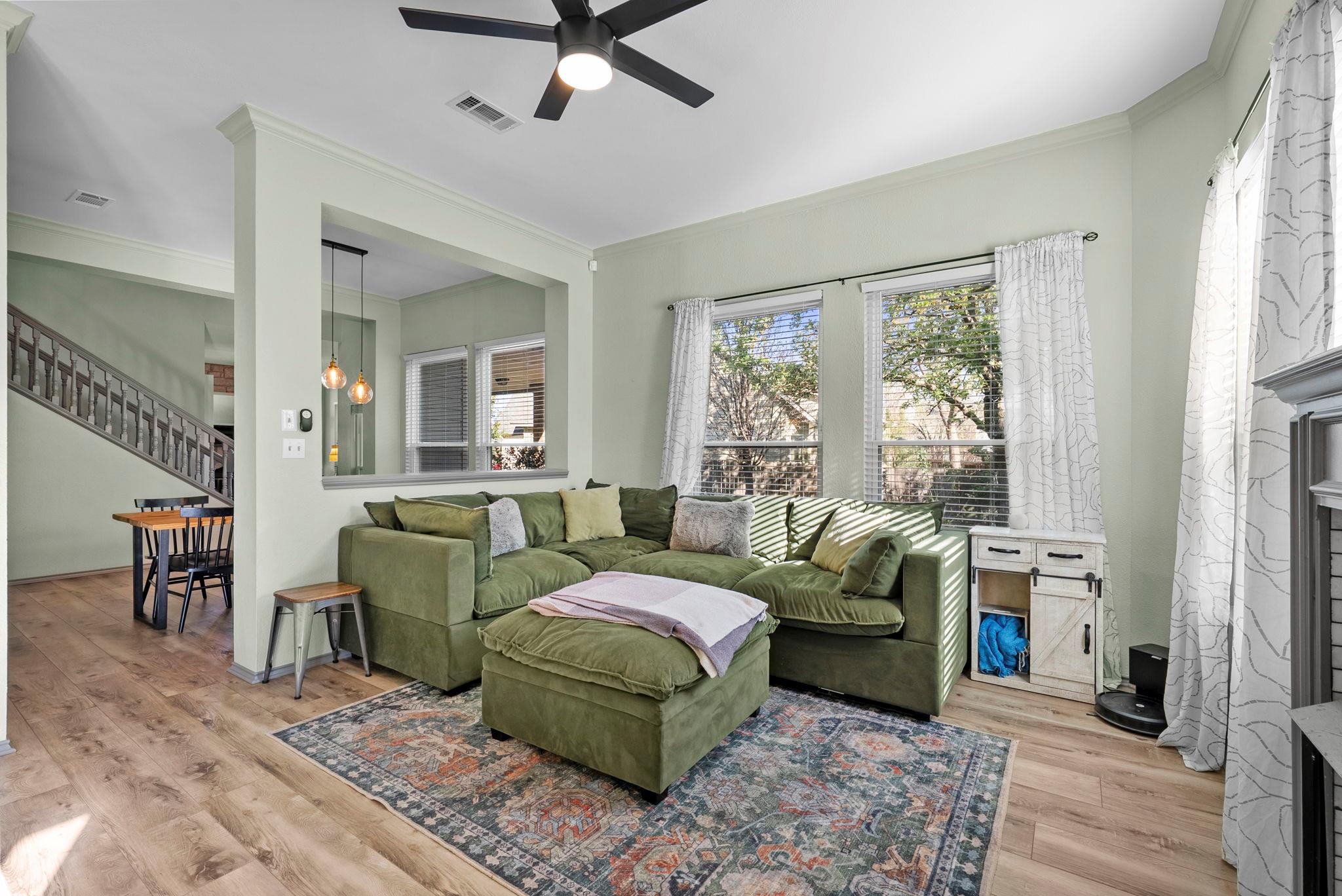 8102 Flashpan Cove Austin TX 78729