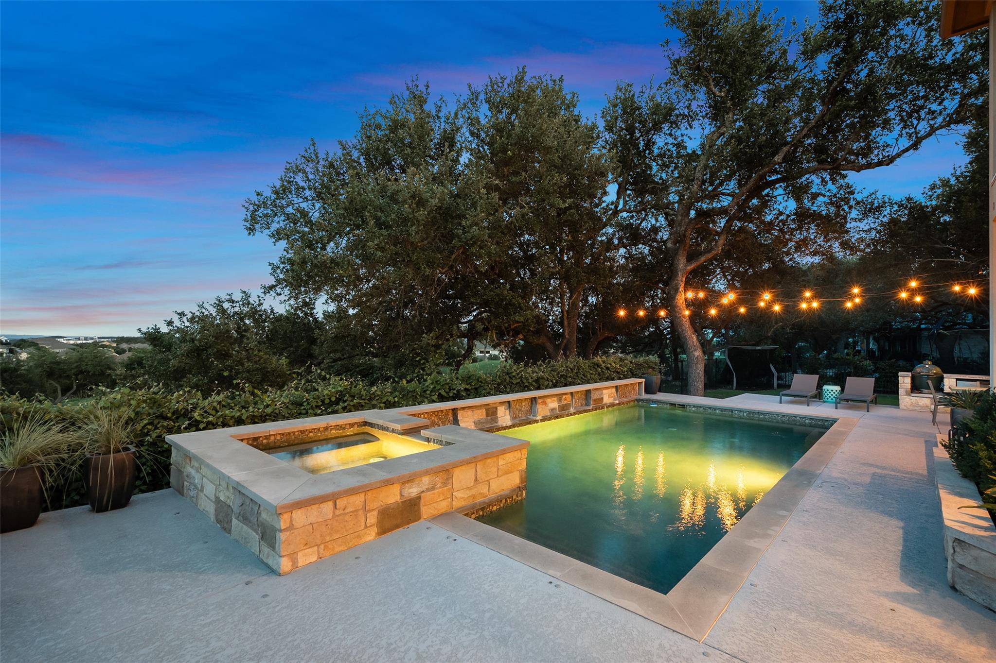4113 Sugarloaf Drive Austin TX 78738