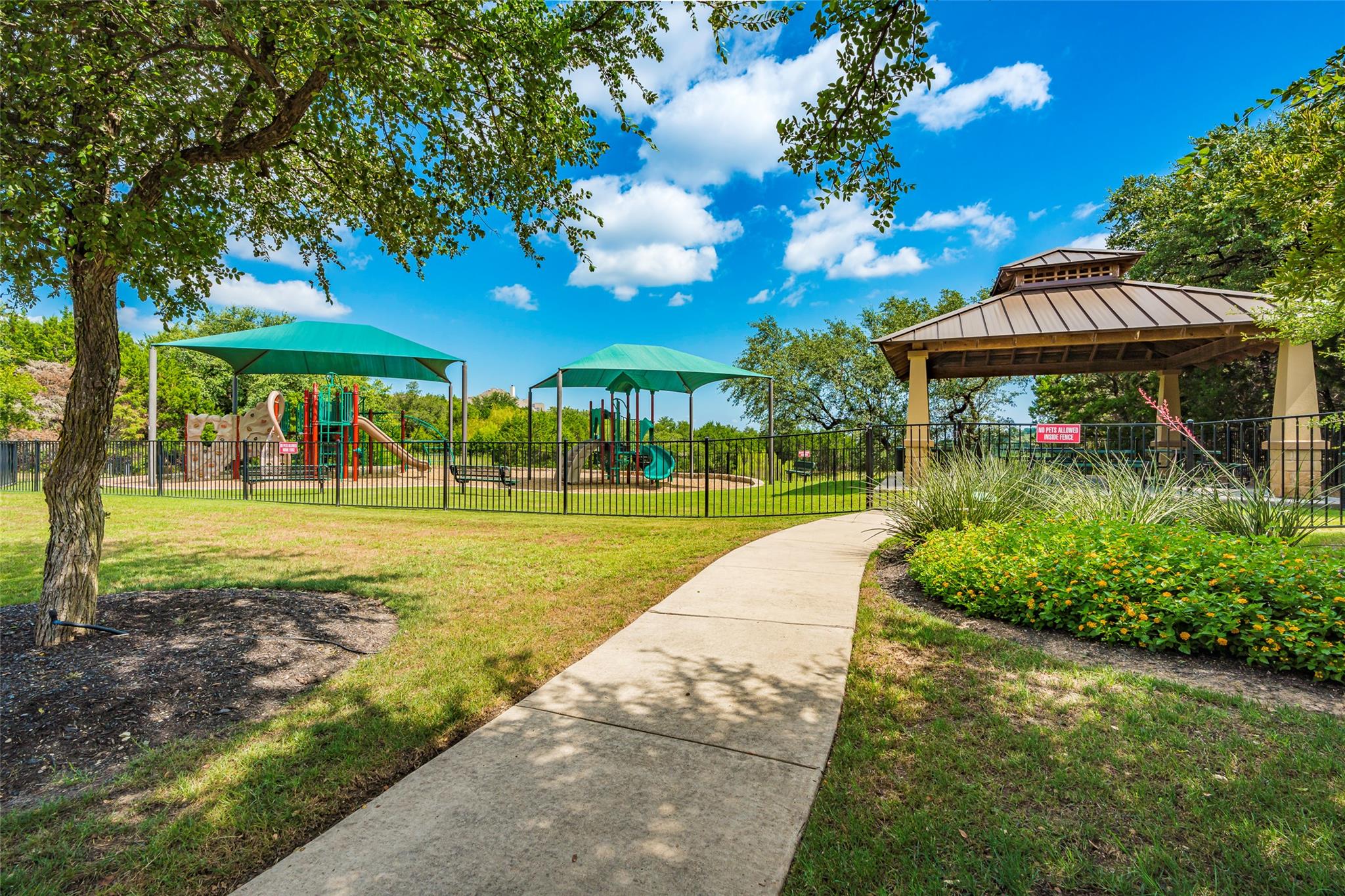 4113 Sugarloaf Drive Austin TX 78738