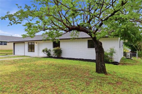 1841 Twin Oaks Kingsland TX 78639