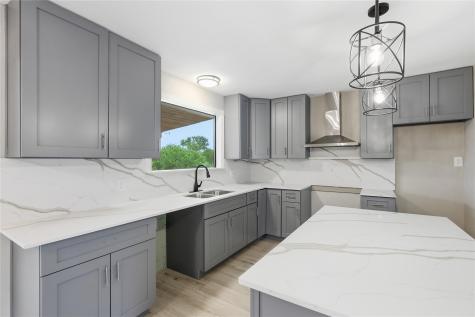1841 Twin Oaks Kingsland TX 78639