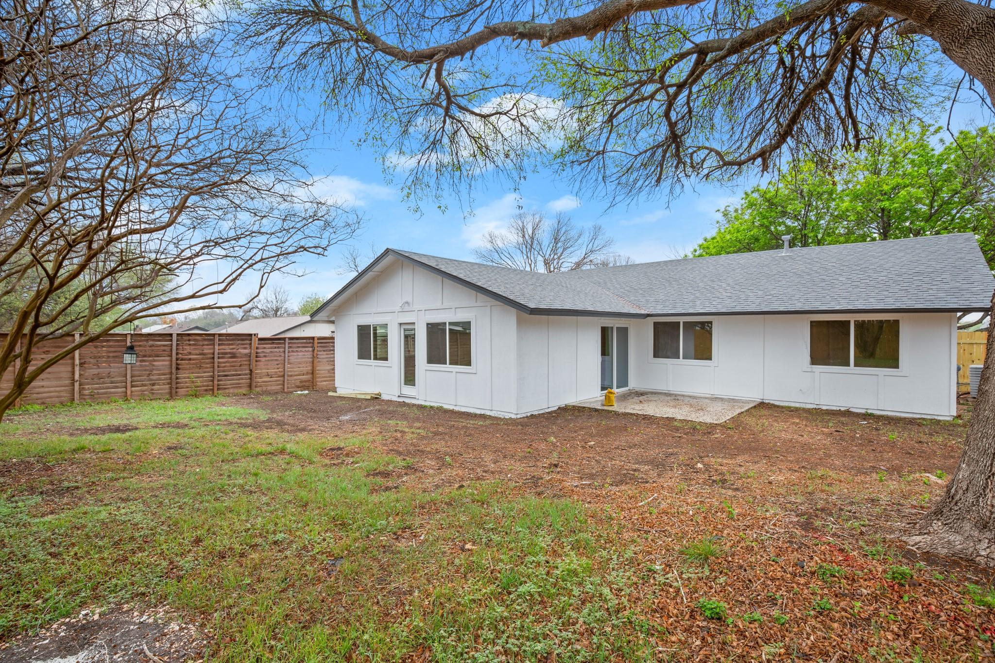 2100 Deadwood Drive Austin TX 78744