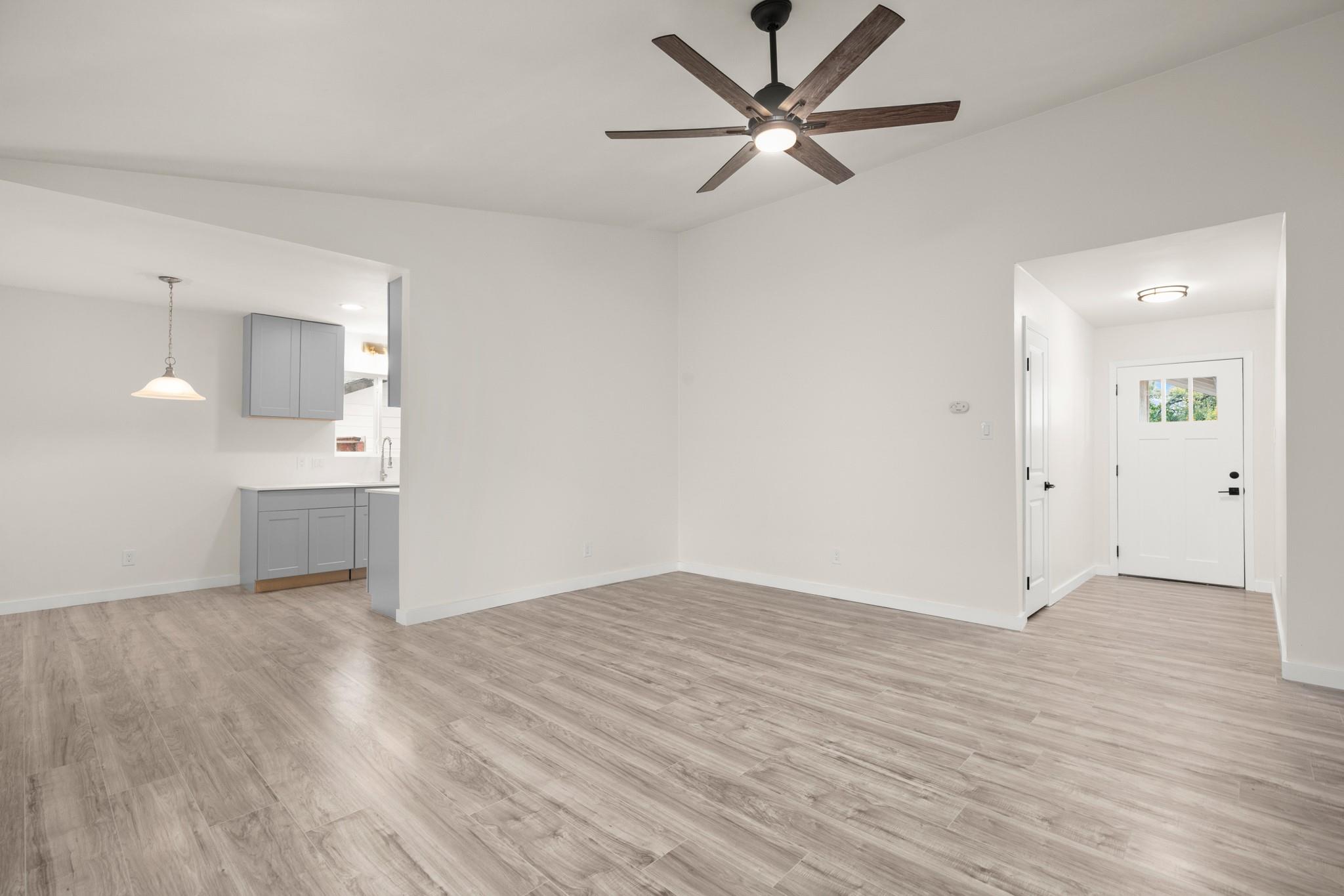 2100 Deadwood Drive Austin TX 78744