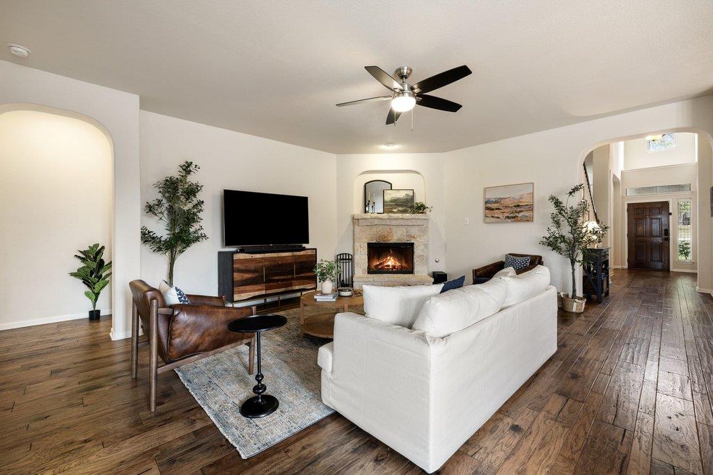 22332 Rock Wren Road Spicewood TX 78669
