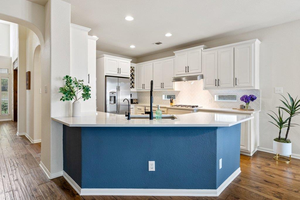 22332 Rock Wren Road Spicewood TX 78669