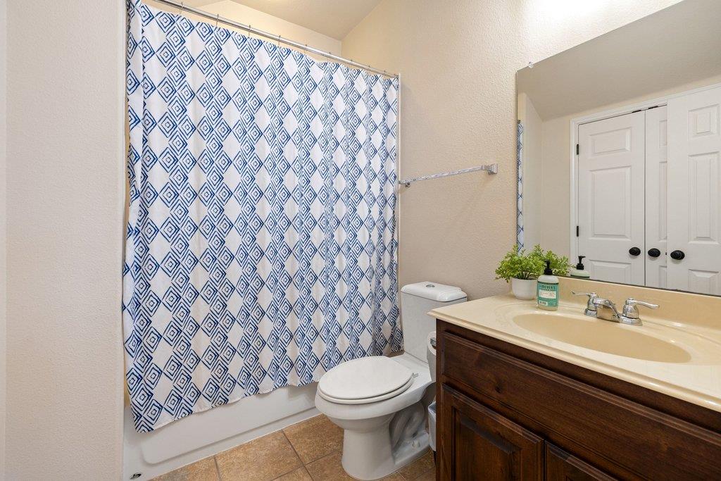 22332 Rock Wren Road Spicewood TX 78669
