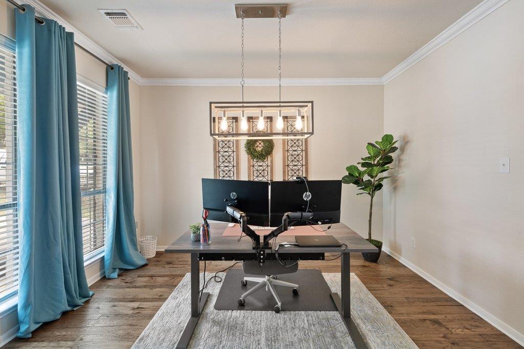 22332 Rock Wren Road Spicewood TX 78669