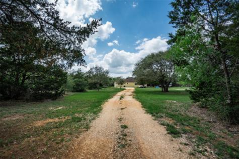 1354 Old Pin Oak Road Paige TX 78659