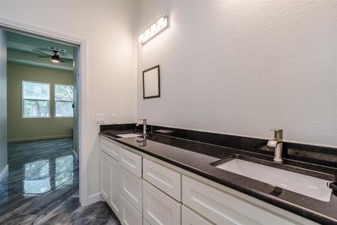 1354 Old Pin Oak Road Paige TX 78659