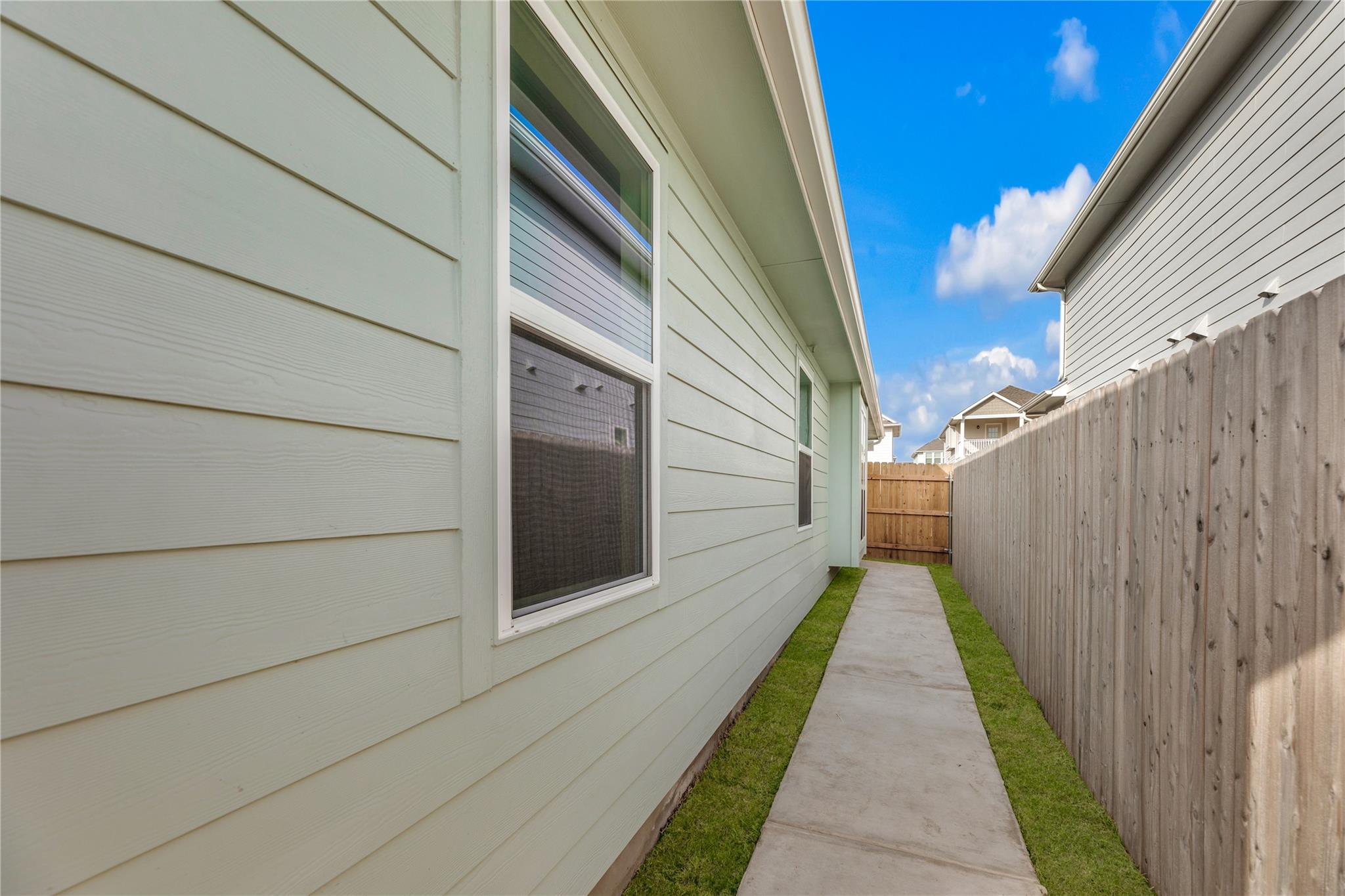 9505 Morning Iris Drive Manor TX 78653