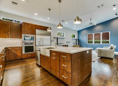 2109 W 12th Street Austin TX 78703