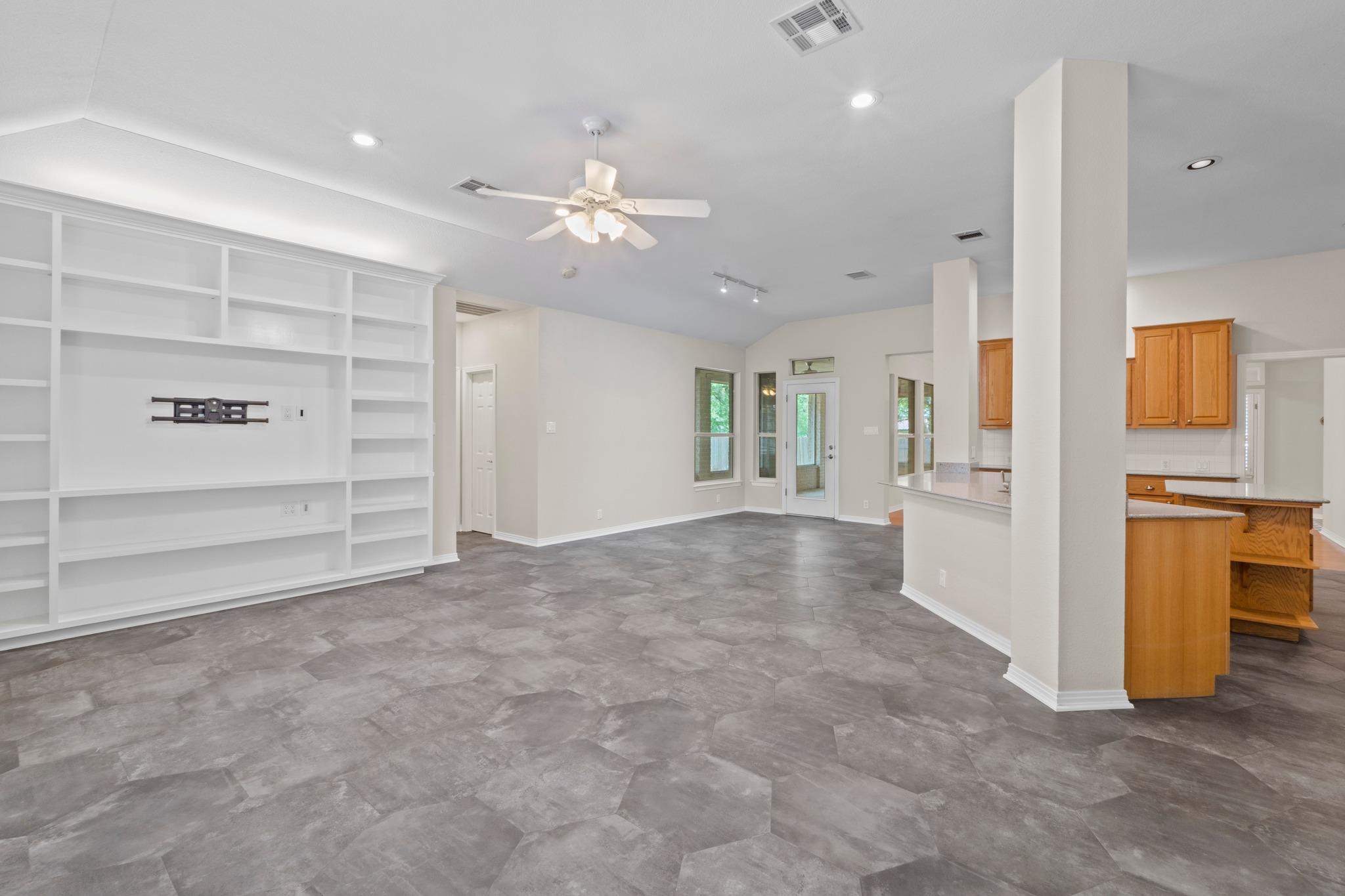 10004 Liriope Cove Austin TX 78750