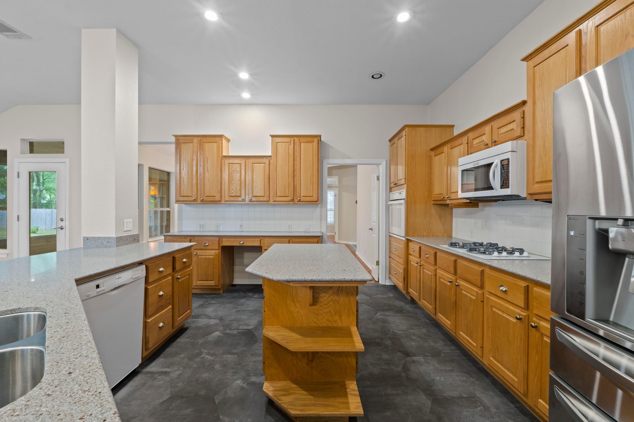 10004 Liriope Cove Austin TX 78750