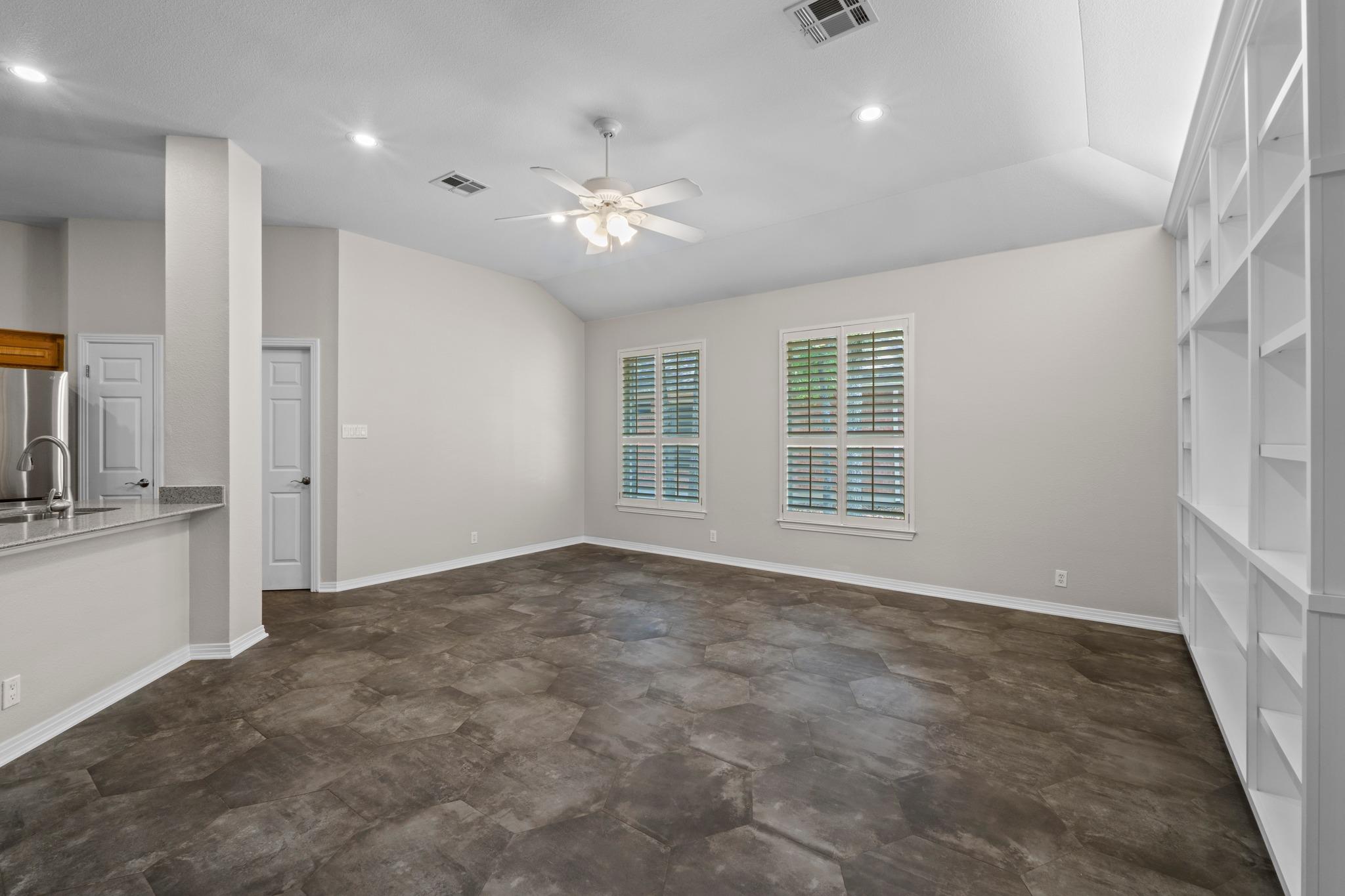 10004 Liriope Cove Austin TX 78750