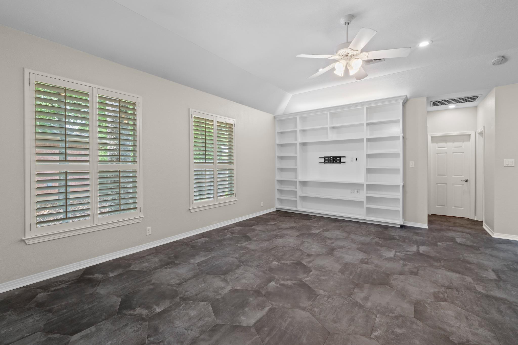 10004 Liriope Cove Austin TX 78750