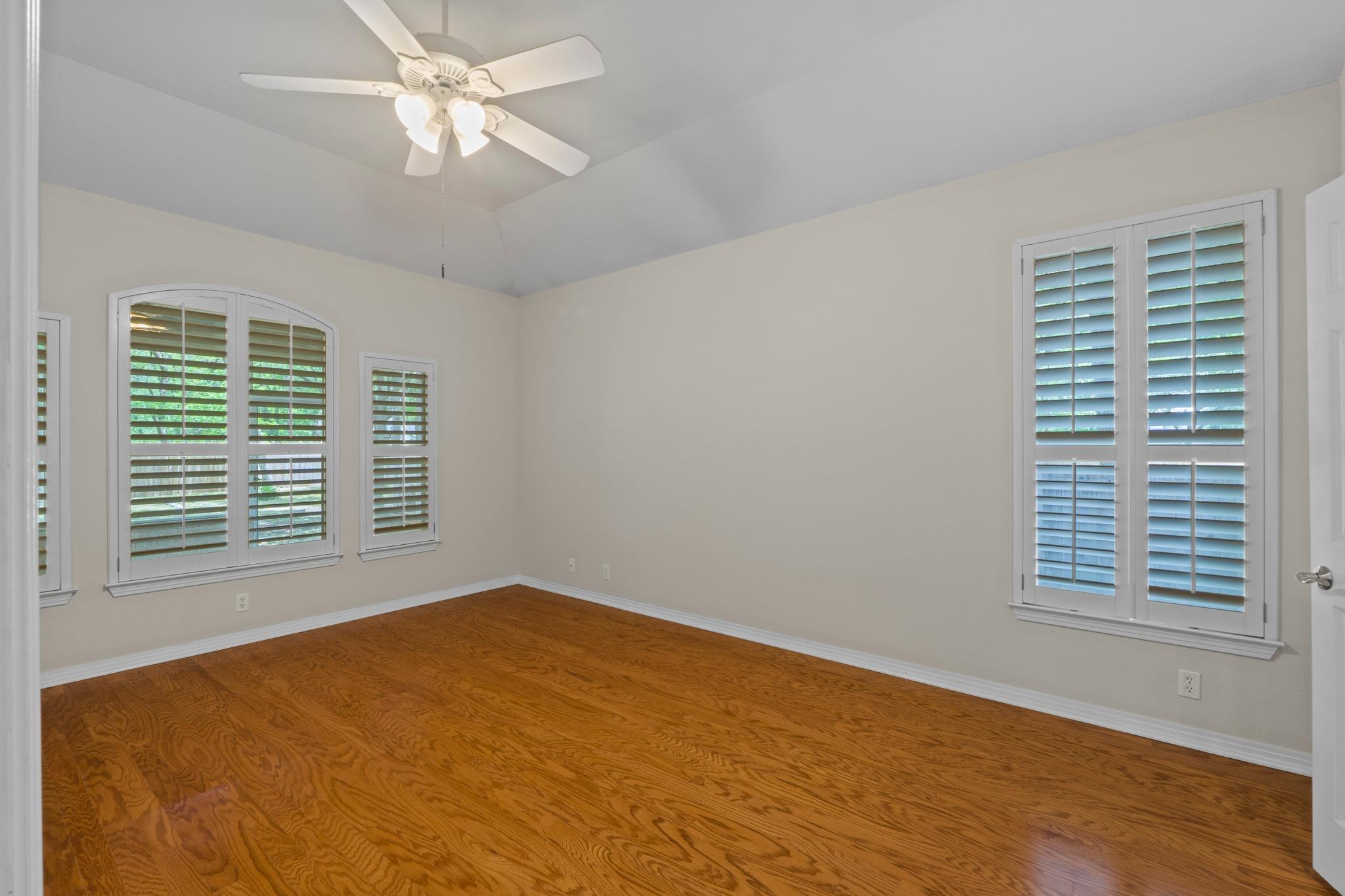 10004 Liriope Cove Austin TX 78750
