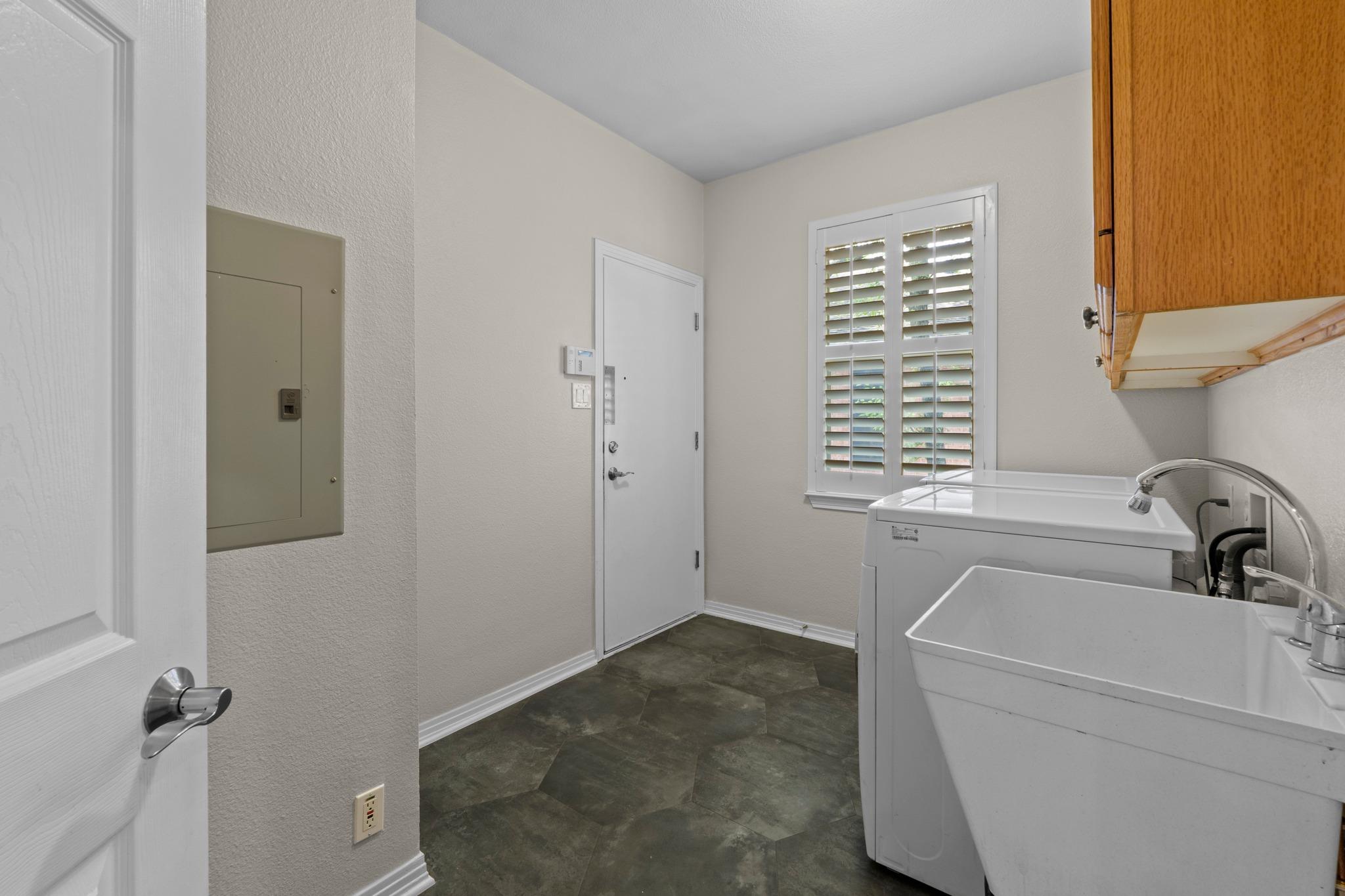 10004 Liriope Cove Austin TX 78750