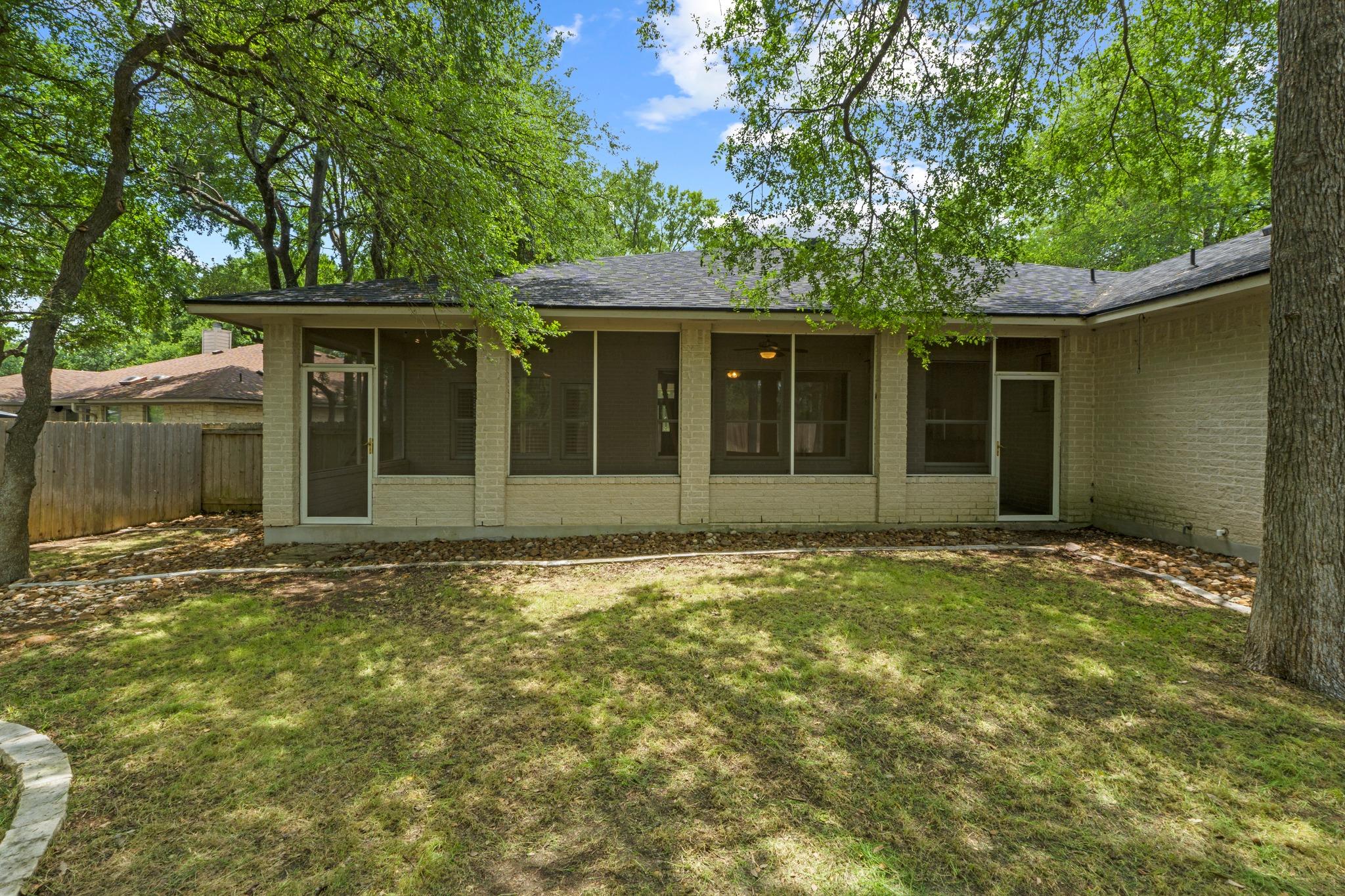 10004 Liriope Cove Austin TX 78750