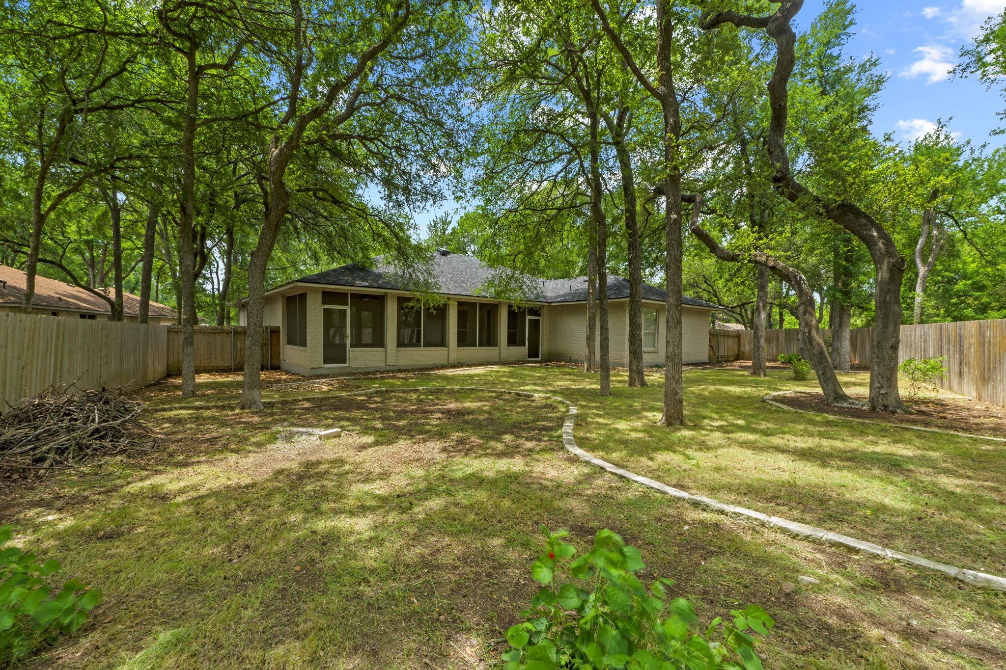 10004 Liriope Cove Austin TX 78750
