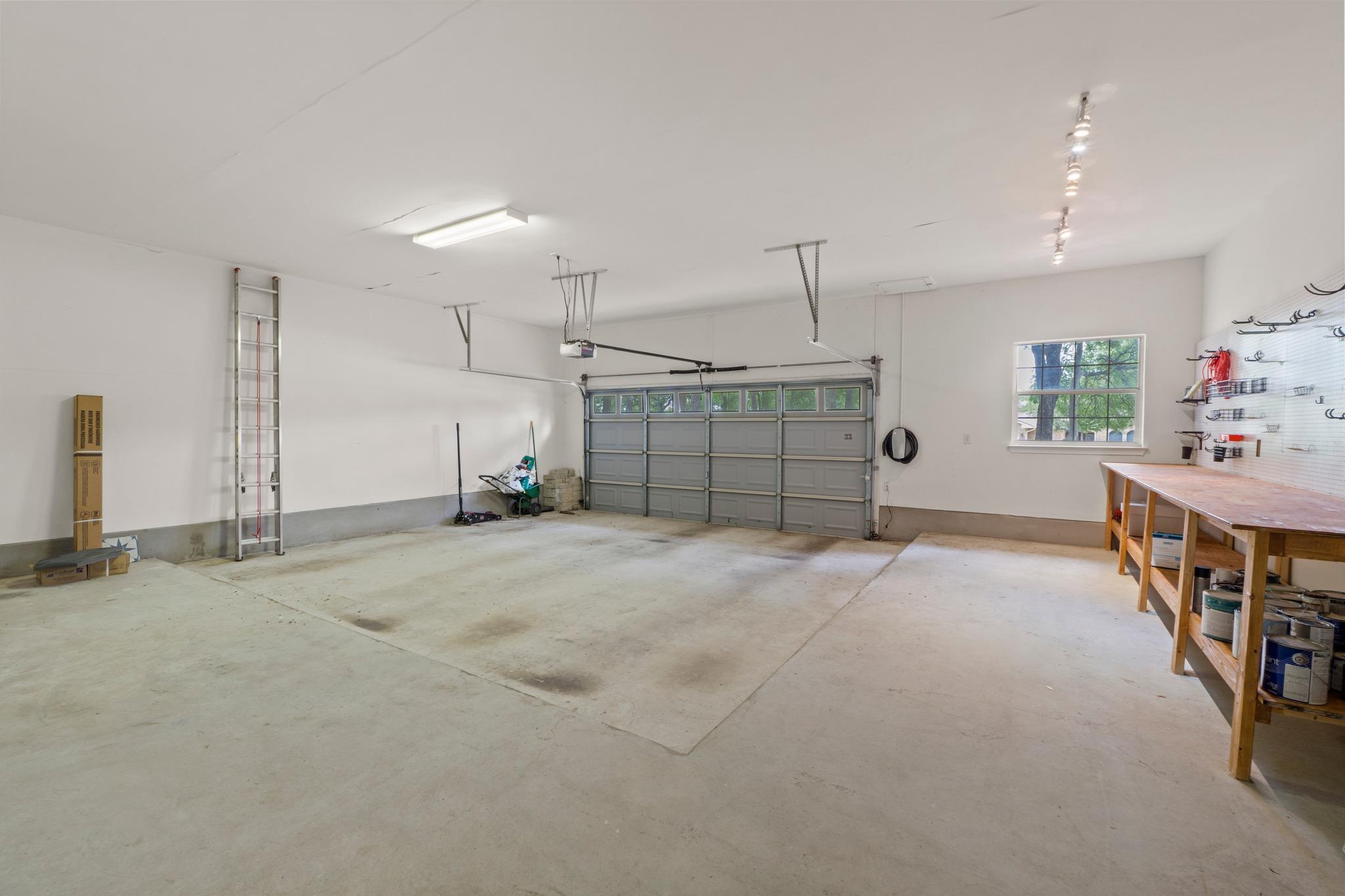 10004 Liriope Cove Austin TX 78750