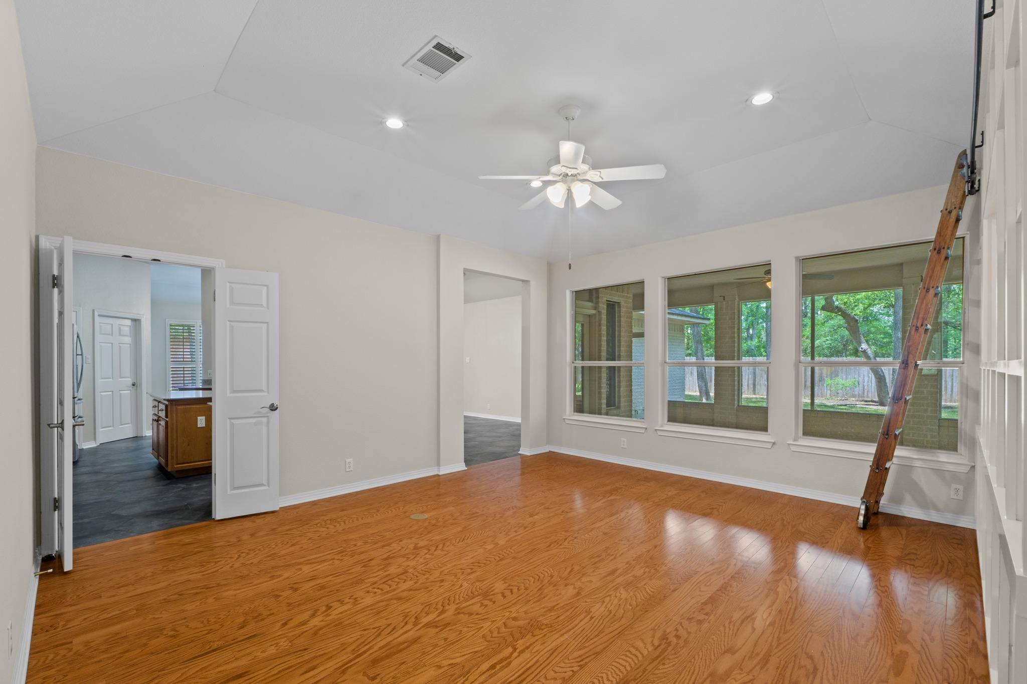 10004 Liriope Cove Austin TX 78750