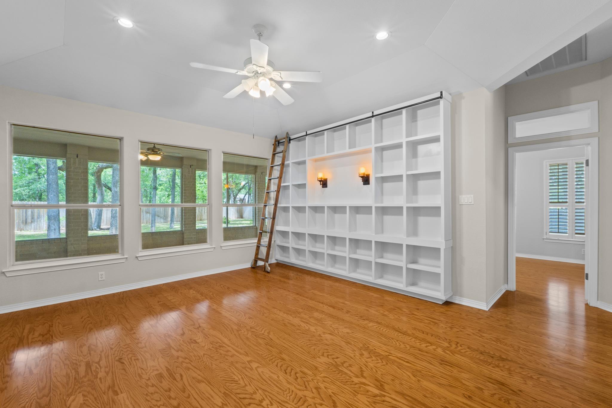 10004 Liriope Cove Austin TX 78750