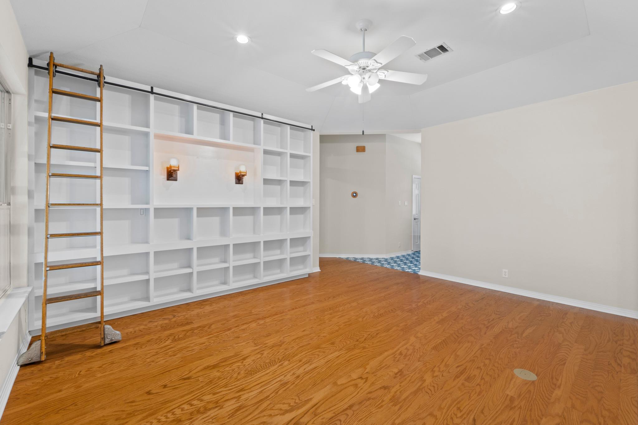 10004 Liriope Cove Austin TX 78750