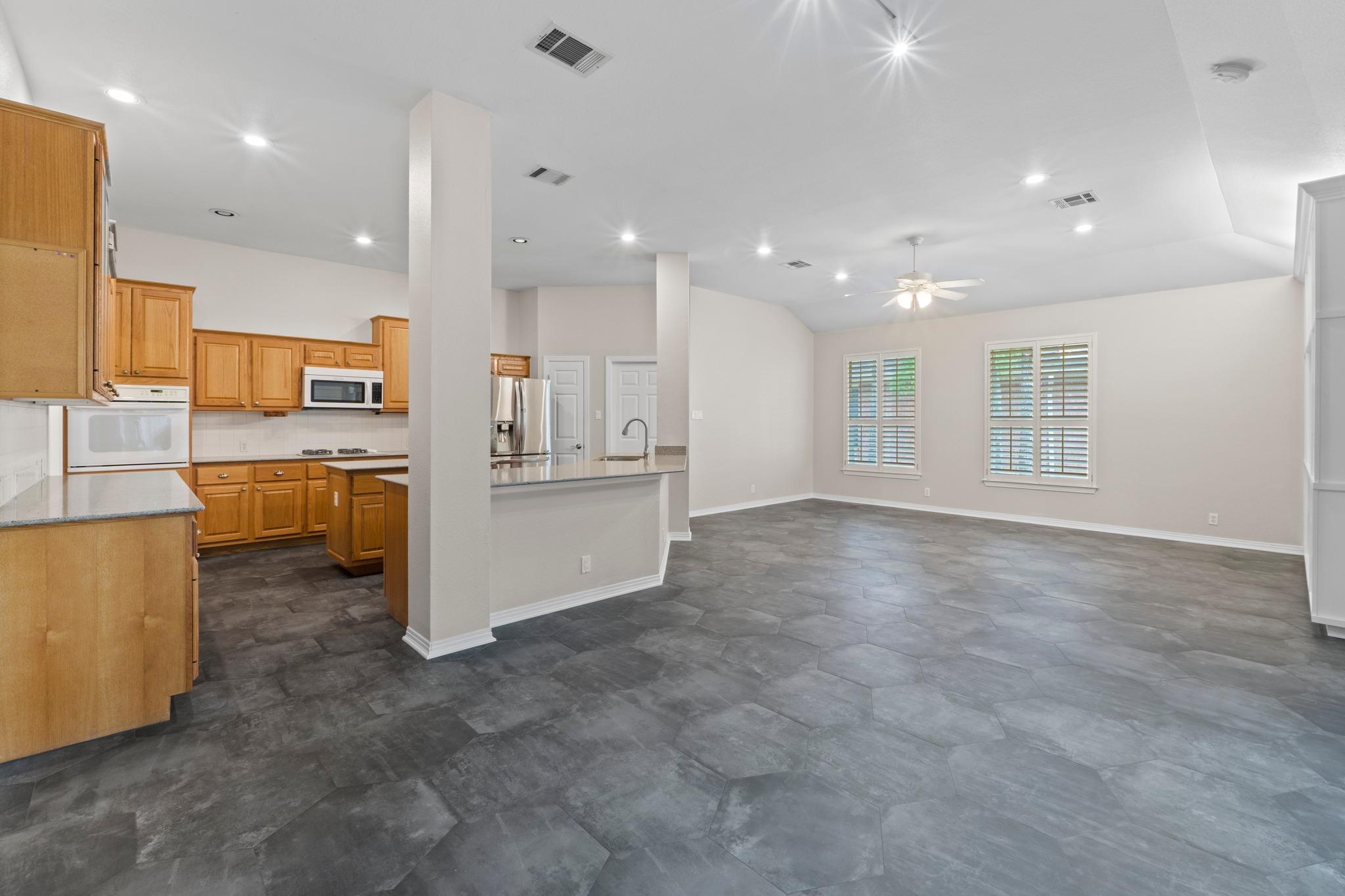 10004 Liriope Cove Austin TX 78750