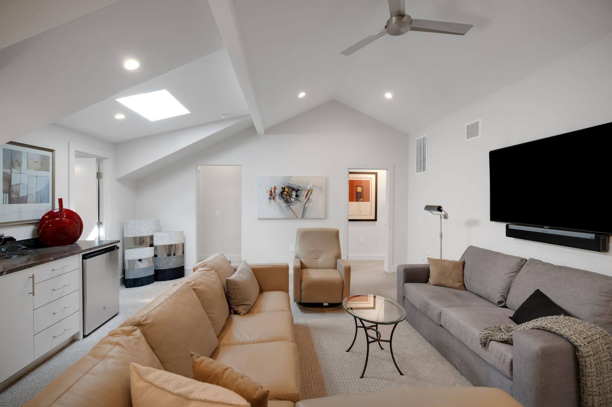 809 Bouldin Avenue Austin TX 78704