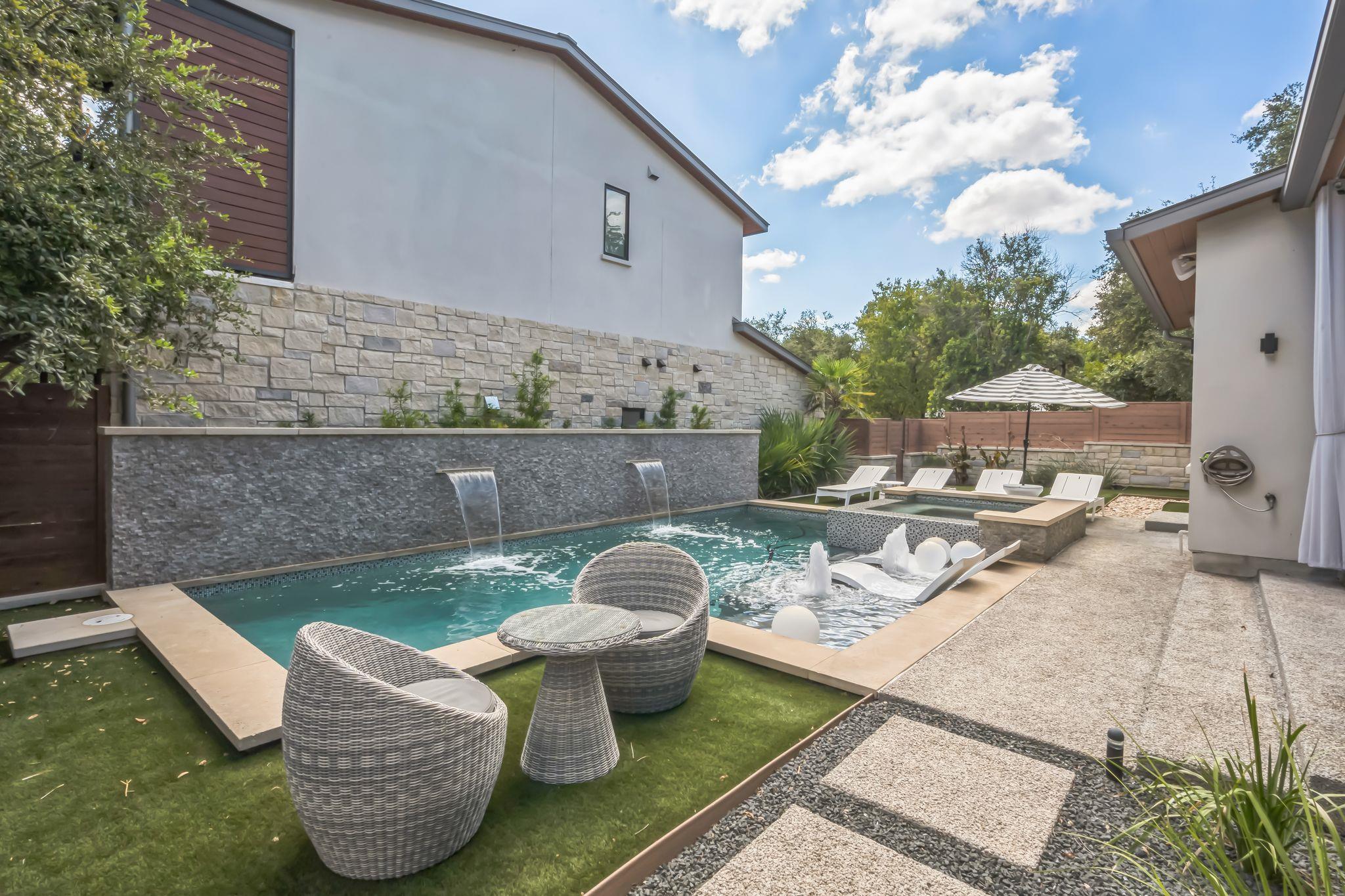 809 Bouldin Avenue Austin TX 78704
