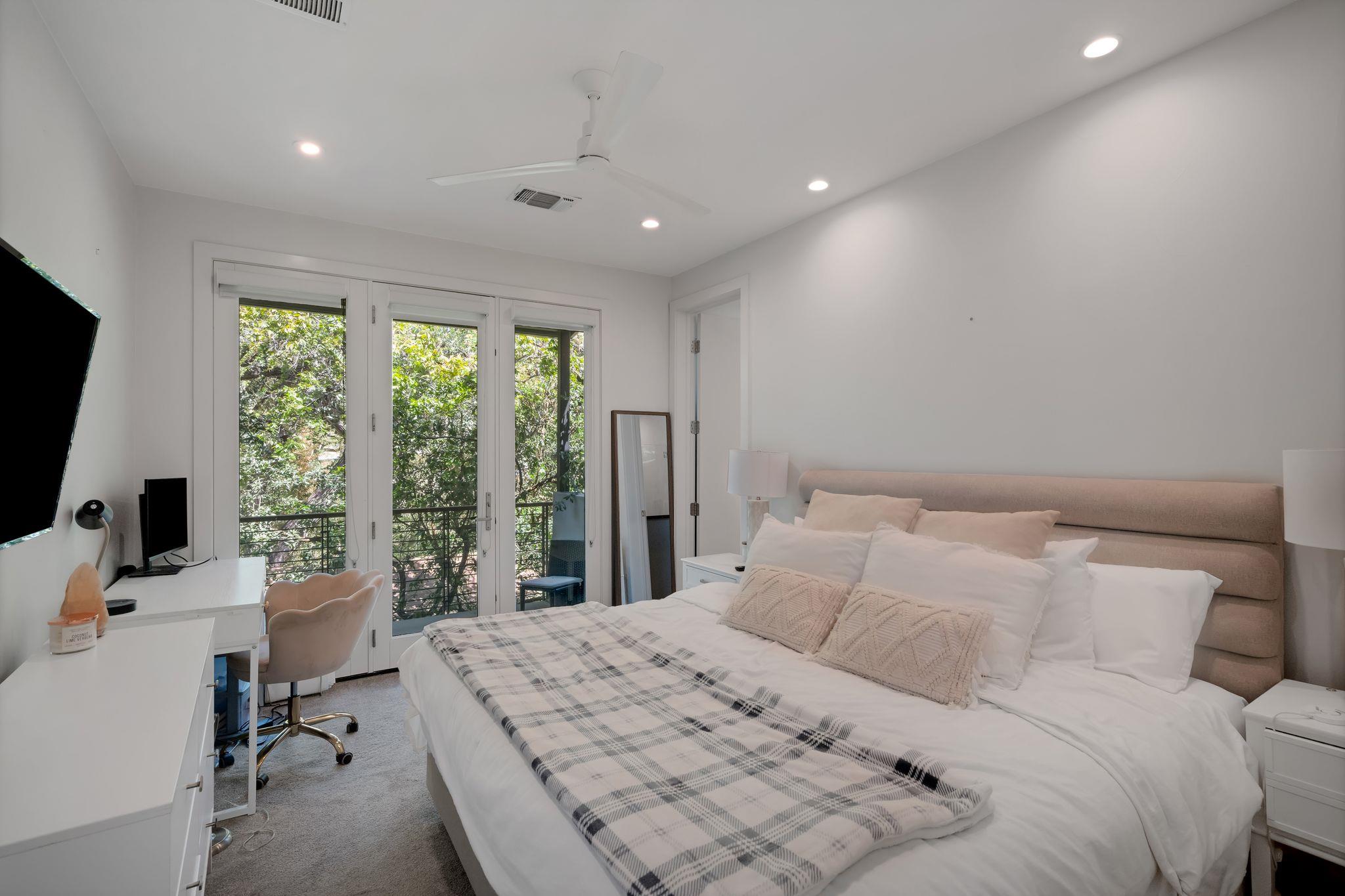 809 Bouldin Avenue Austin TX 78704