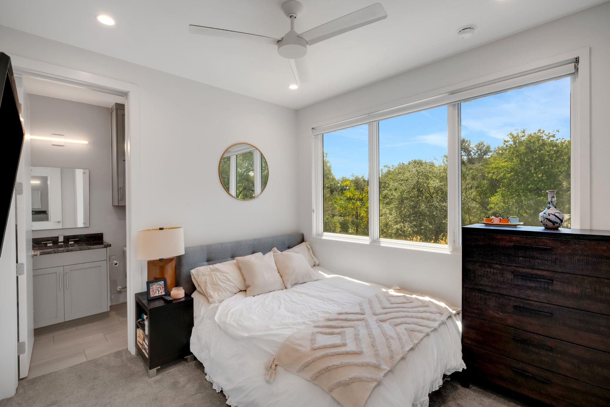 809 Bouldin Avenue Austin TX 78704