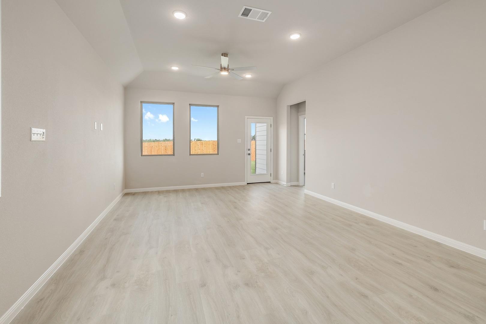 441 Lucky Avenue Elgin TX 78621