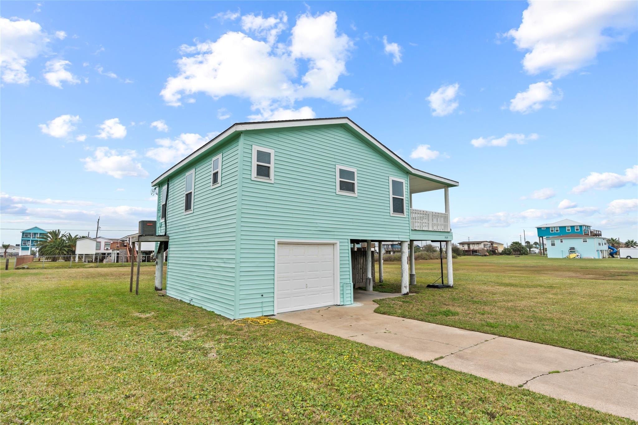 3929 4th Street Galveston TX 77554