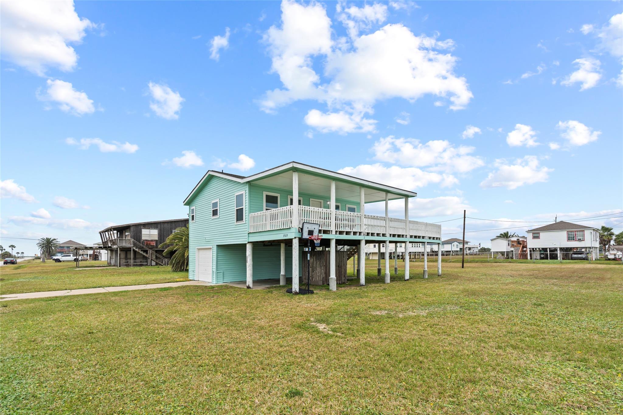 3929 4th Street Galveston TX 77554