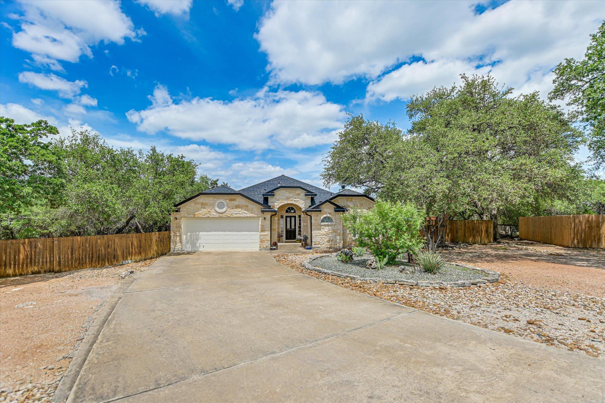 10 Caliche Court Wimberley TX 78676